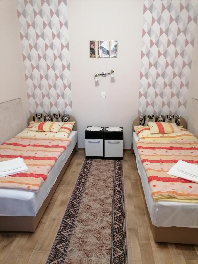 Kaktuszvirag Apartmanhaz Хайдусобосло Экстерьер фото